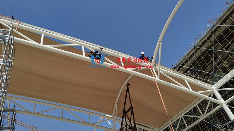 勞動(dòng)最光榮，致敬一線工作者！