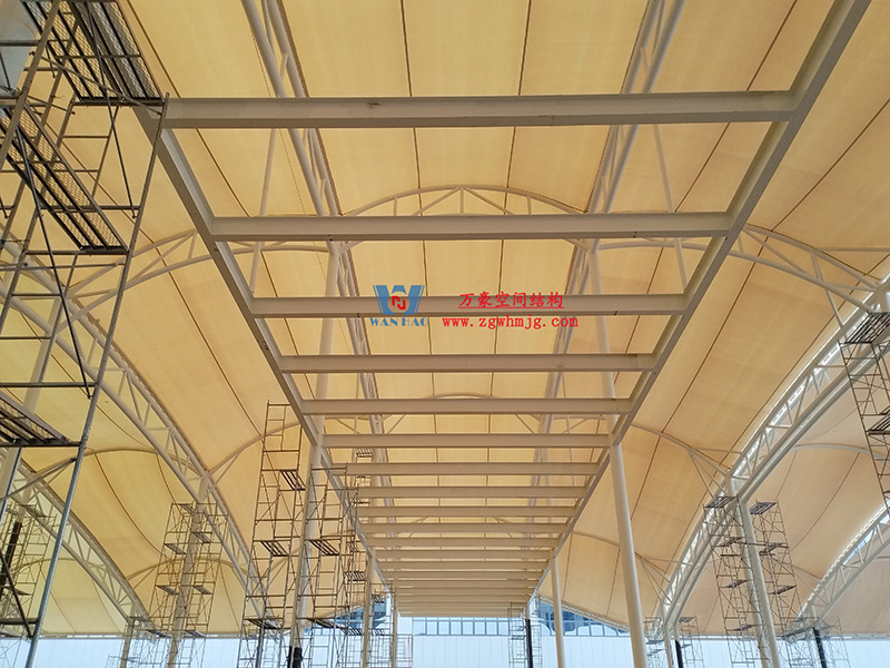 浙江真愛毯業(yè)科技有限公司廠房三屋面膜結(jié)構(gòu)工程完工大吉！