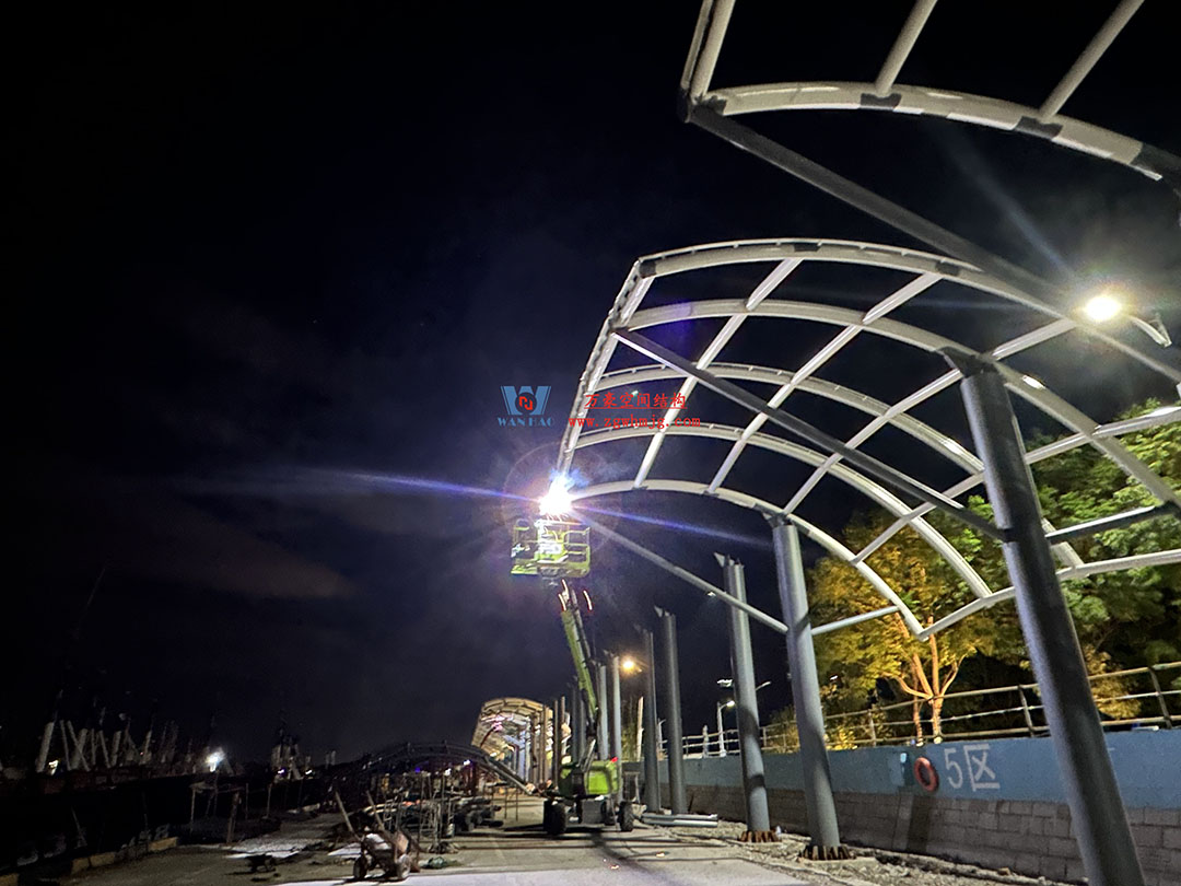 全面加速建設(shè)，創(chuàng)建優(yōu)質(zhì)精品工程