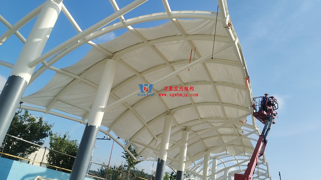 全面加速建設(shè)，創(chuàng)建優(yōu)質(zhì)精品工程