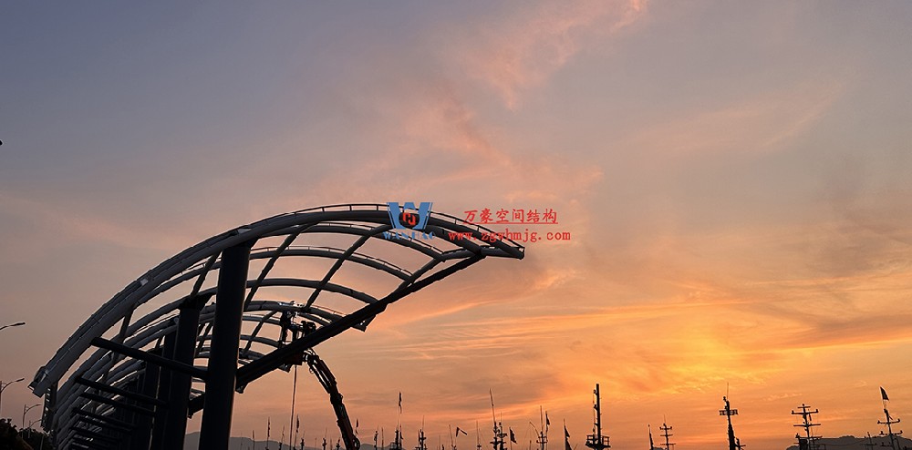 全面加速建設(shè)，創(chuàng)建優(yōu)質(zhì)精品工程