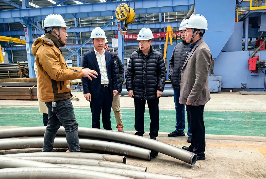 中國鋼結(jié)構(gòu)協(xié)會(huì)空間結(jié)構(gòu)分會(huì)領(lǐng)導(dǎo)專家一行蒞臨萬豪考察指導(dǎo)工作 中國鋼結(jié)構(gòu)協(xié)會(huì)空間結(jié)構(gòu)分會(huì)領(lǐng)導(dǎo)專家一行蒞臨萬豪考察指導(dǎo)工作