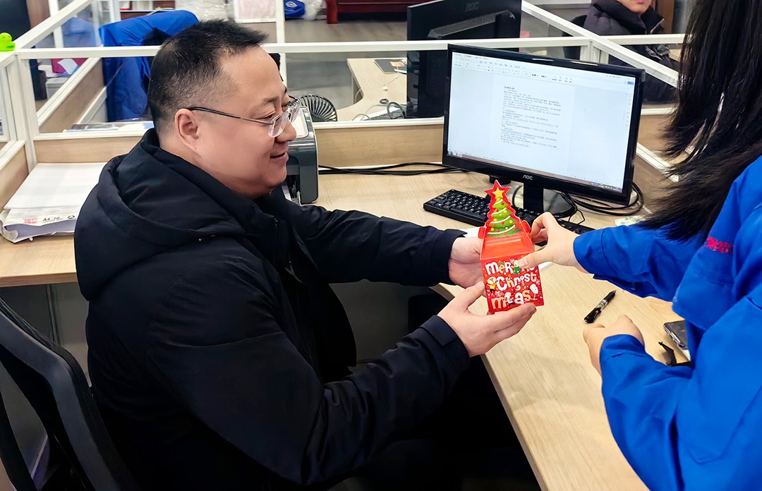 關(guān)愛員工，愛在萬(wàn)豪|暖心平安夜，傳遞“蘋”安幸福