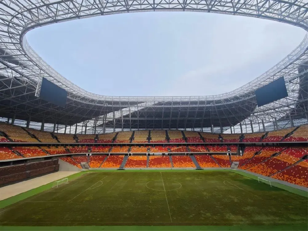 萬(wàn)豪集團(tuán)匠心助力，6月齊聚重慶龍興足球場(chǎng)為國(guó)足吶喊助威！