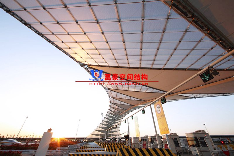 東常蘆荻山收費站膜結(jié)構(gòu)效果圖