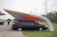 7字型膜結(jié)構(gòu)車棚是什么？有哪些特點？