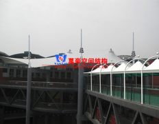 天橋膜結(jié)構(gòu)是什么？膜結(jié)構(gòu)天橋有哪些特征特點？