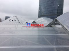 膜結(jié)構(gòu)膜材中ETFE膜與PTFE膜哪個好？分別有什么特點？