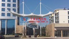 膜結(jié)構(gòu)建筑如何設(shè)計(jì)排水？張拉膜結(jié)構(gòu)排水設(shè)計(jì)需要考慮哪些問題？